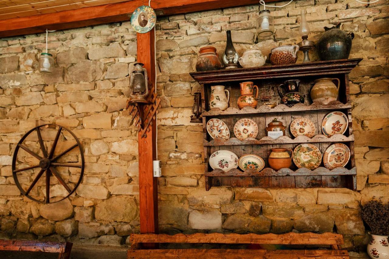 Hostal Casa Pe Valea Hartibaciului Barcut Exterior foto