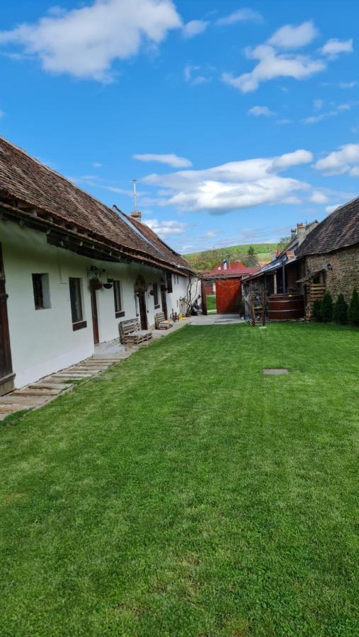 Hostal Casa Pe Valea Hartibaciului Barcut Exterior foto